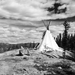 Teepee BW – 1